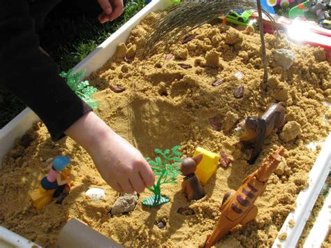 Masic Sand Toys: Creating a Miniature World